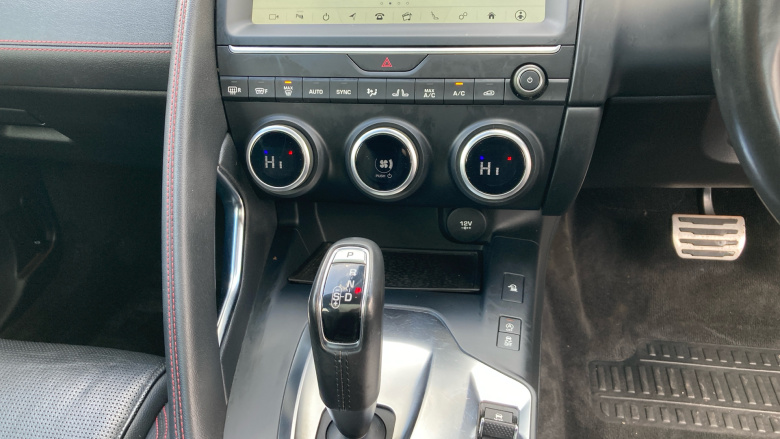 Jaguar E-Pace 2.0d Chequered Flag Edition 5dr Auto Diesel Estate